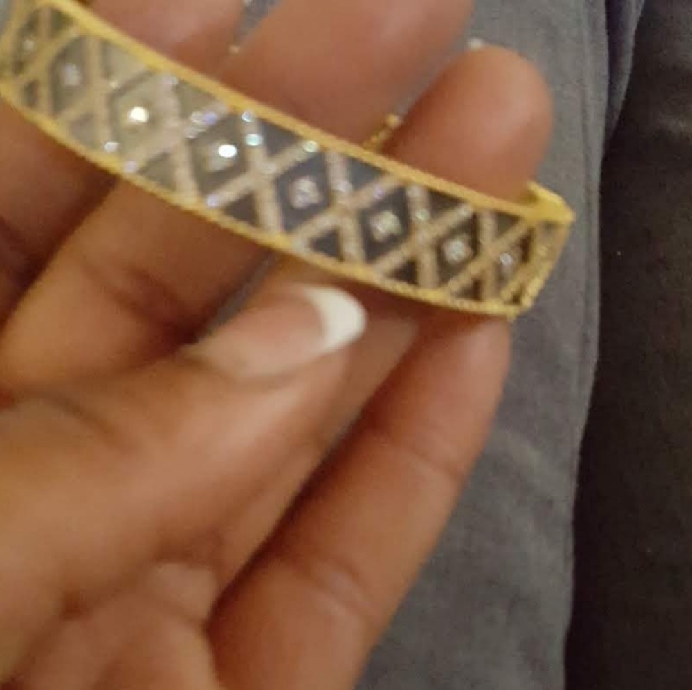 Gold diamond bracelet